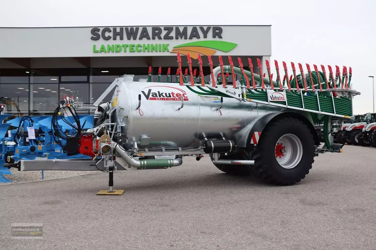E-FARM: Vakutec va 9500 p + schlepps - Echipament pentru suspensii si altele - id UH2XEDI - 73.157 EUR - Anul: 2022 - Austria