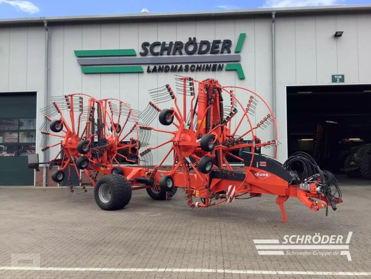 E-FARM: Kuhn GA 15131 - Rastrillo - id UYHUE11 - 23.885 € - Año: 2016 - Alemania