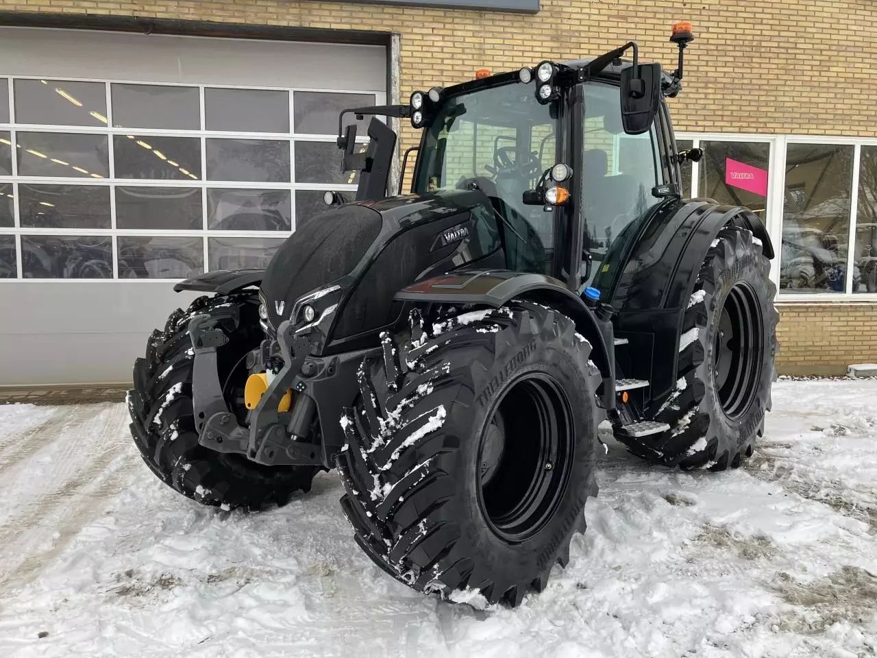 Valtra N 175 D Tractor €167,311