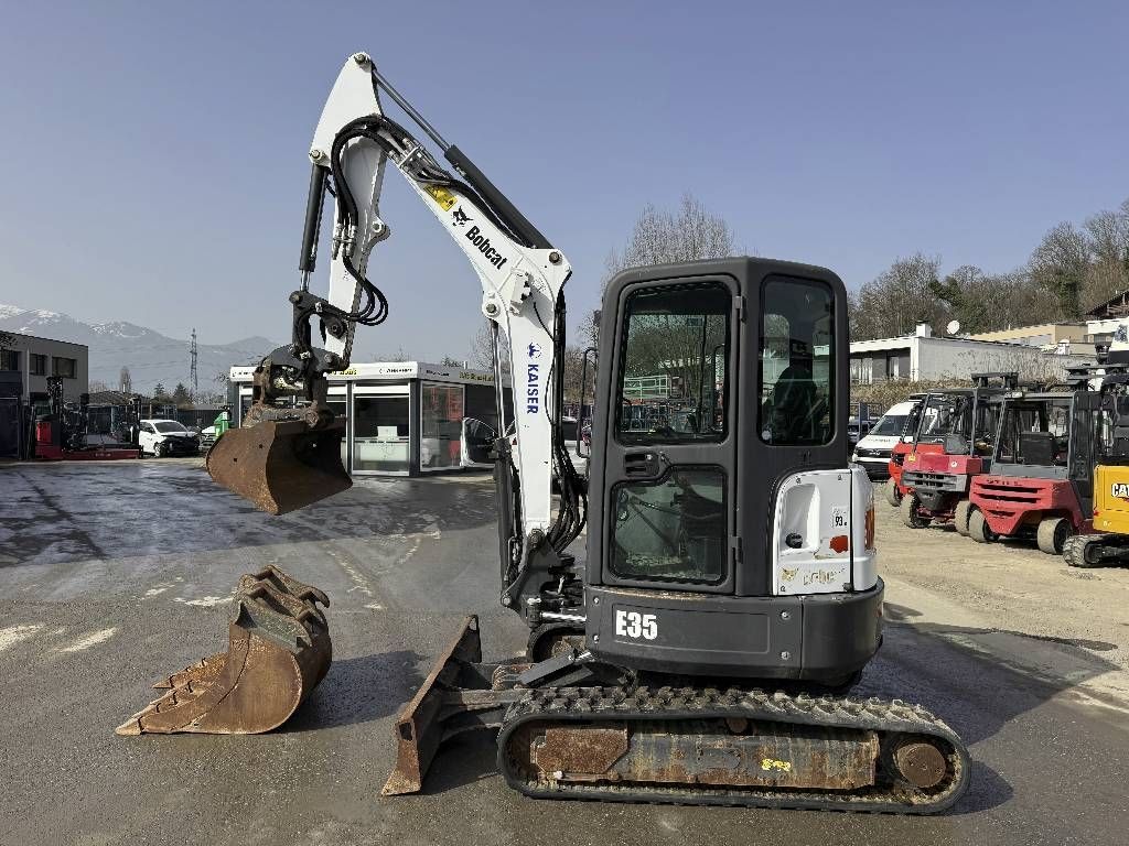 Bobcat E35 Mini escavatore 34.500 €