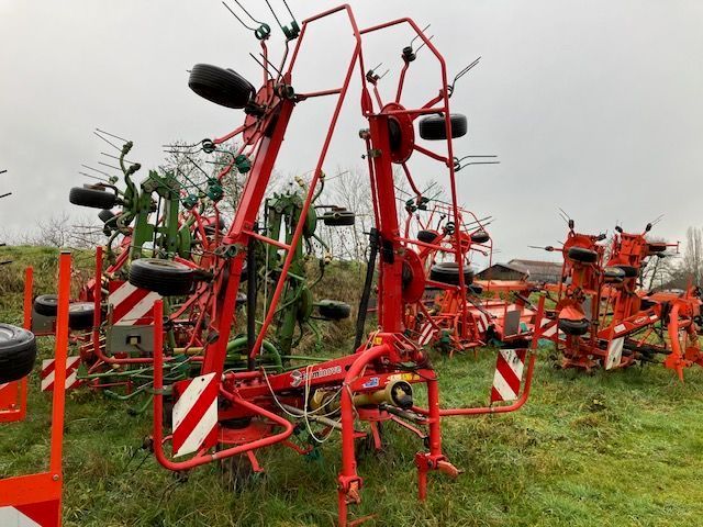 Kverneland 8076 Tedder €5,500