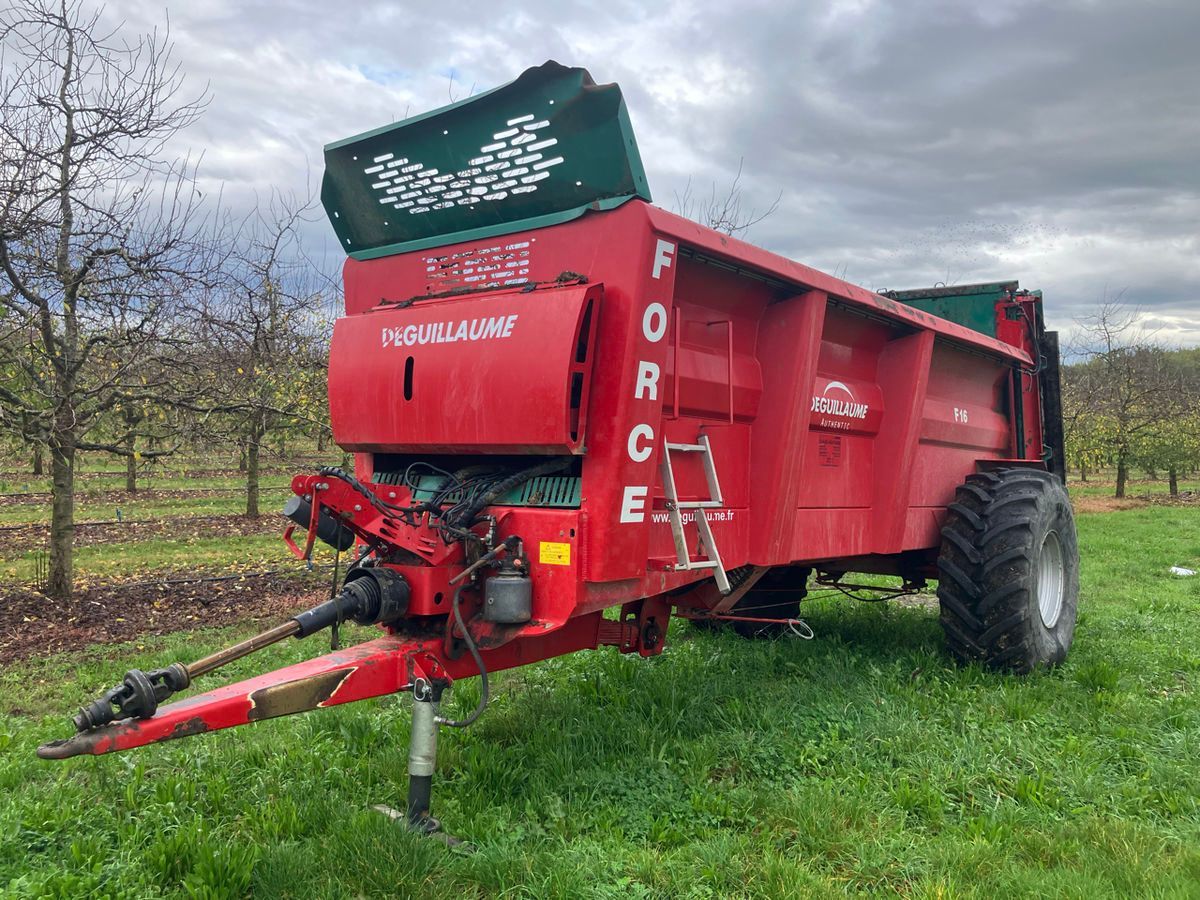 Deguillaume force 16 Épandeur de fumier et de compost 18 000 €