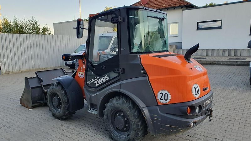 Hitachi zw65-6c Wheel loader €34,500