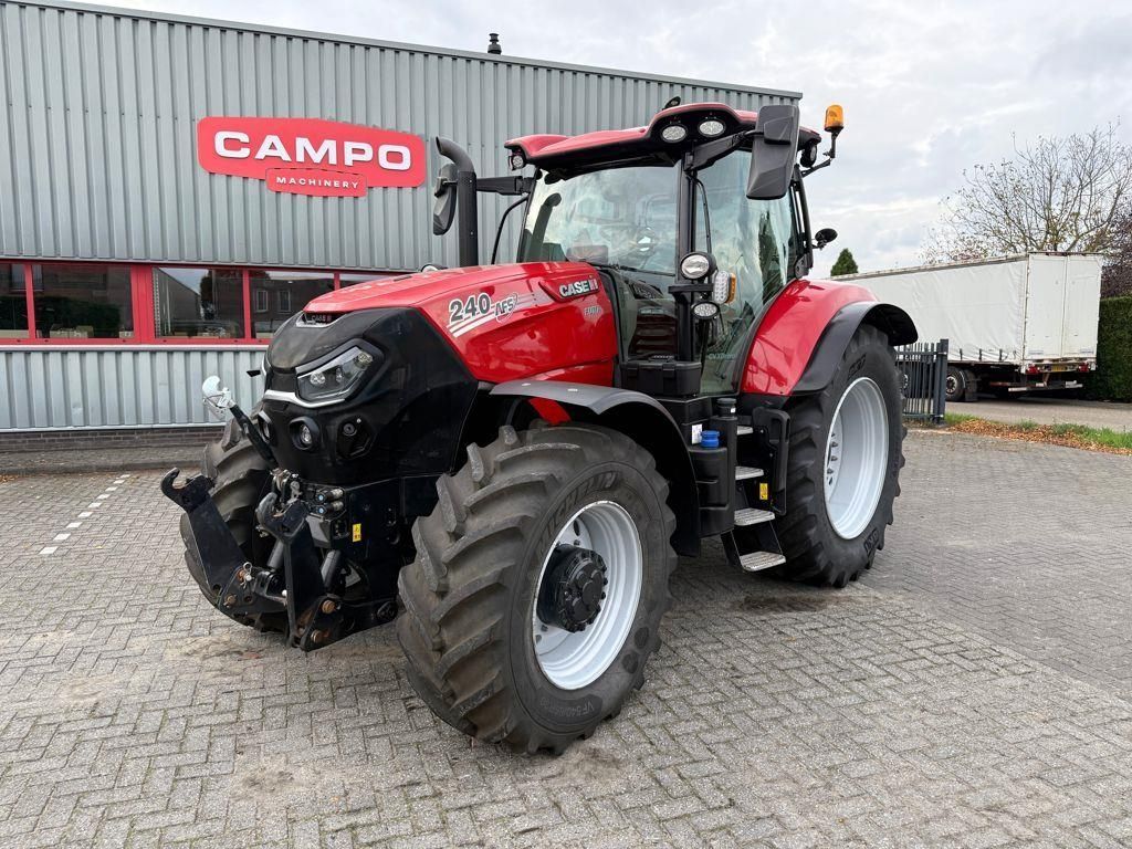 Case IH Puma 240 CVX Traktor 104.000 €