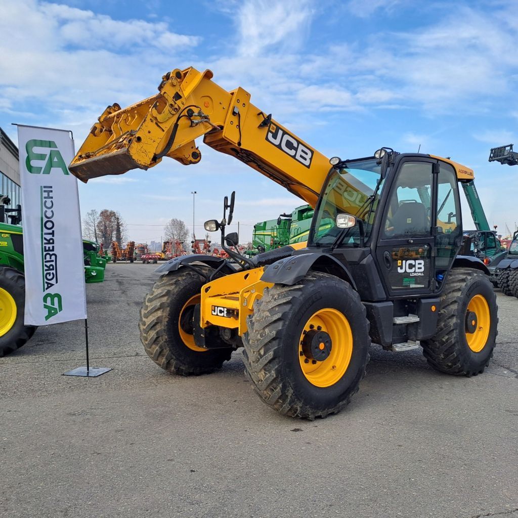 E-FARM: JCB 550-80 agri plus - Ładowacz teleskopowy - id D57JS2V - 49 000 € - Rok produkcji: 2018 - Motogodziny: 10 753,Włochy
