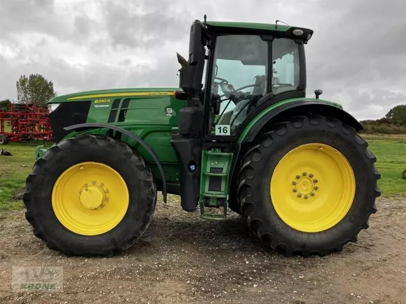 John Deere 6230 R Tractor €72,000