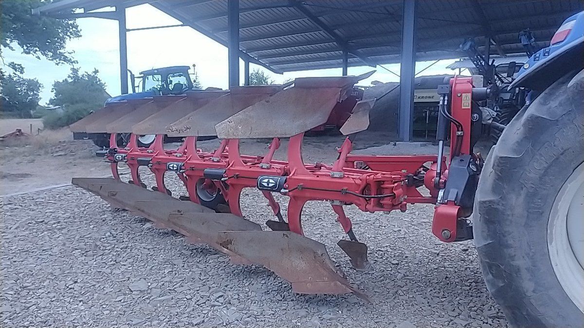 E-FARM: GREGOIRE BESSON rover 60 - Charrue - id ABHXWCP - 26 000 € - Année: 2022 - France