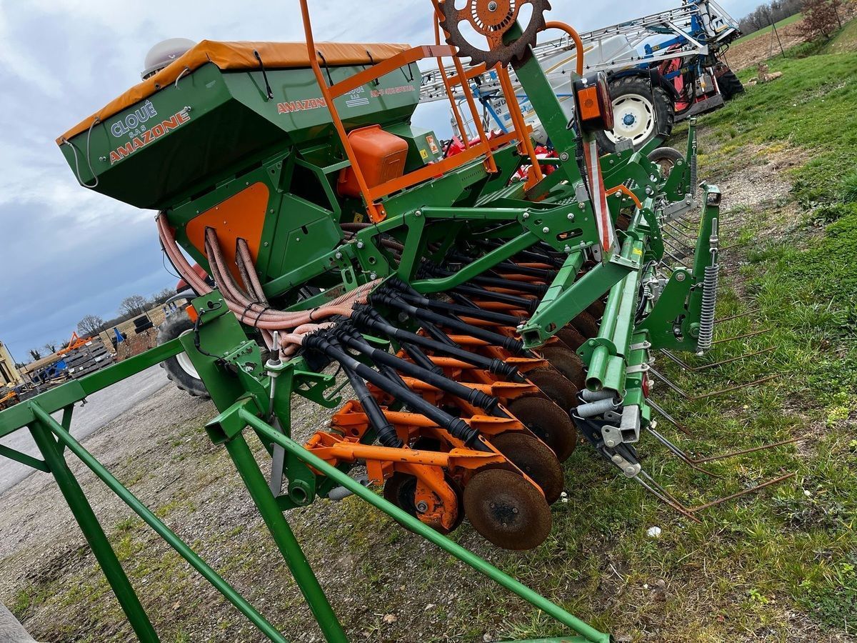 E-FARM: Amazone ad403 - Taladro - id ZJCZ1YY - 10.500 € - Año: 2010 - Francia