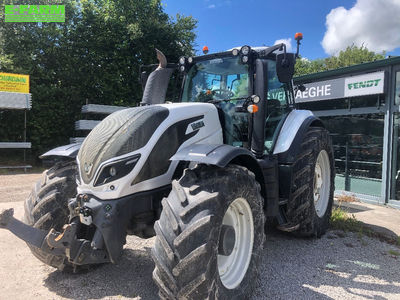 E-FARM: Valtra T214 - Τρακτέρ - id CZ7TN7W - 87.000 € - Χρονία: 2019 - Μετρητής ωρών: 3.300,Ισχύς κινητήρα: 215,Γαλλία