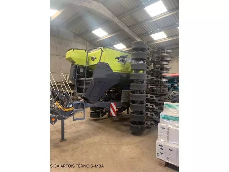 E-FARM: Sky 6m - Semoir direct - id HLEPICI - 68 900 € - Année: 2018 - France