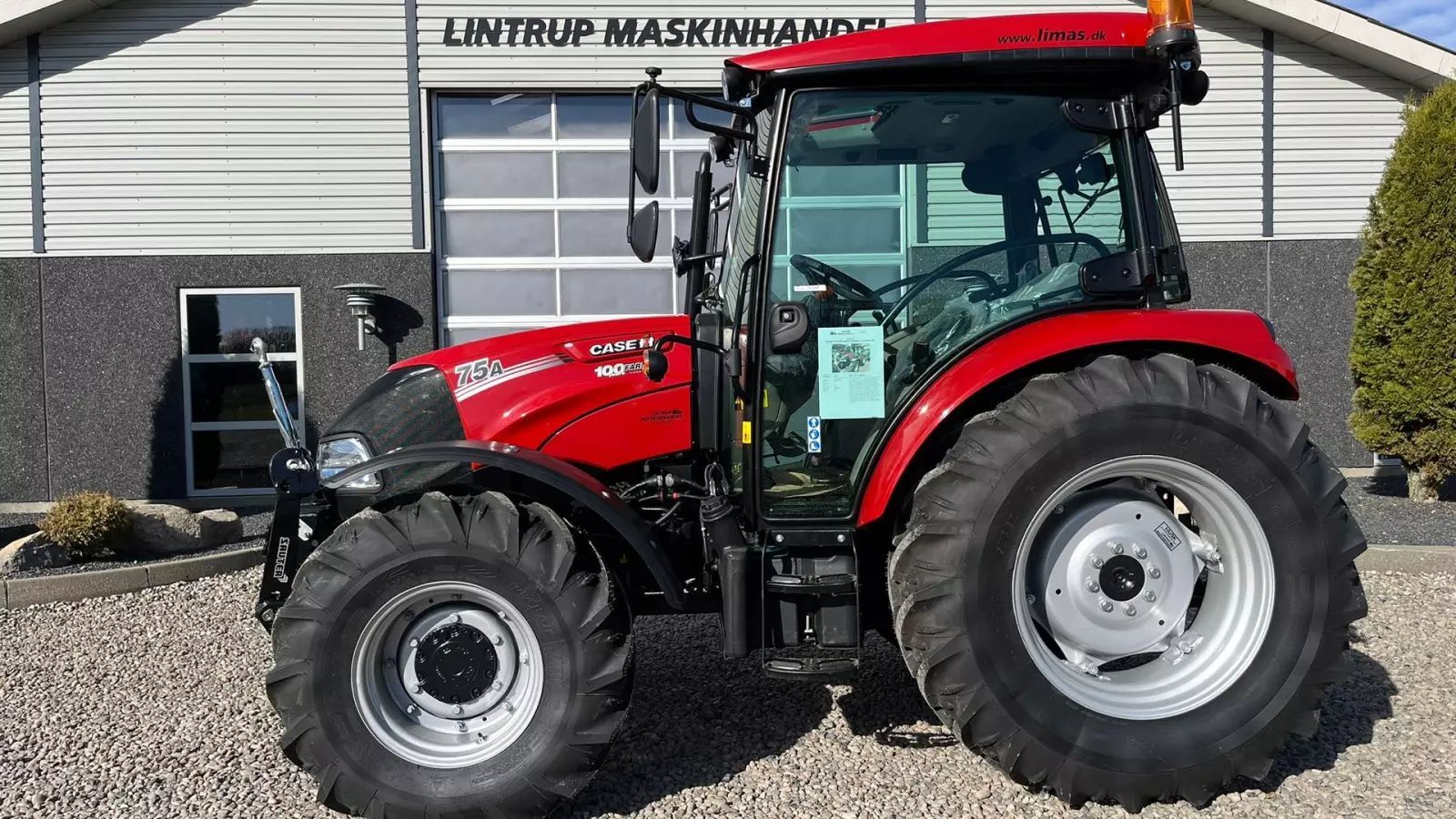 Case IH Farmall 75 A Tractor €38,786