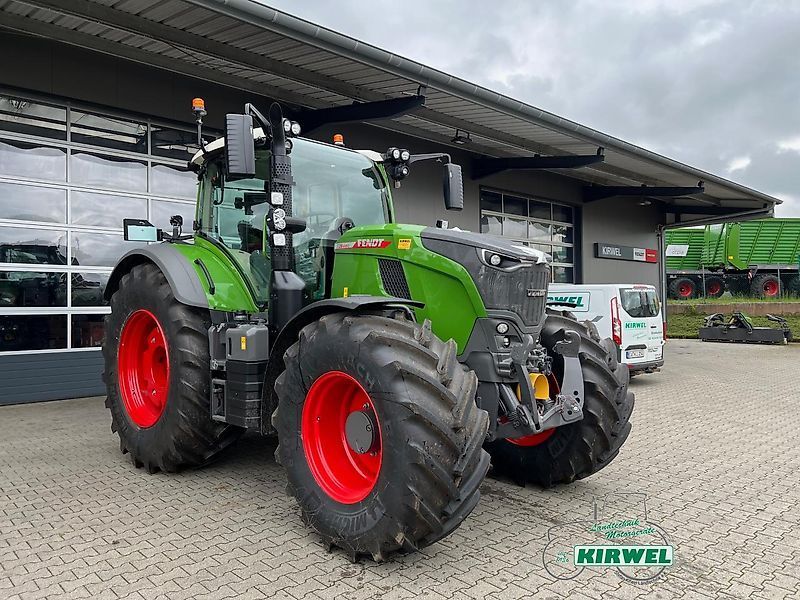 E-FARM: Fendt 728 Vario - Traktor - id ABKR4SX - Baujahr: 2024 - Abgelesene Motorstunden: 5,Motorleistung (PS): 280,Deutschland
