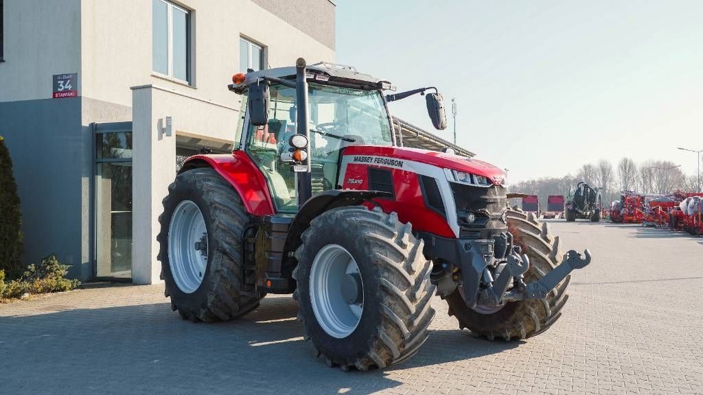 Massey Ferguson 7S.210 Traktorius 115 506 €