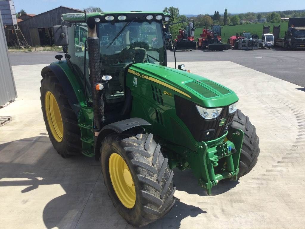 E-FARM: John Deere 6150 R - Tractor - id FUI9MKI - €75,800 - Year of construction: 2015 - Engine hours: 4,181,Engine power (HP): 150,France