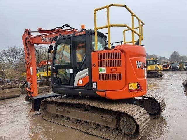 Hitachi zx 135 us-7 Excavadora de orugas