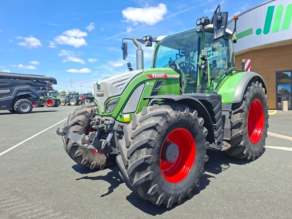 Fendt 724 Vario Tractor 110.000 €