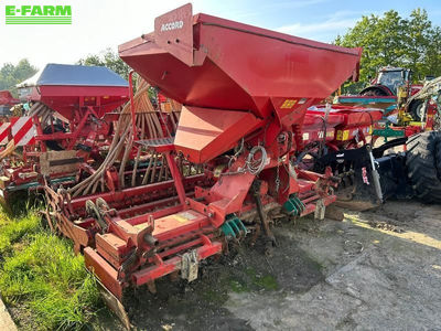 E-FARM: Kverneland I-DRILL PRO - Drilling machine combination - id A4KHC9P - €14,000 - Year of construction: 2007 - France