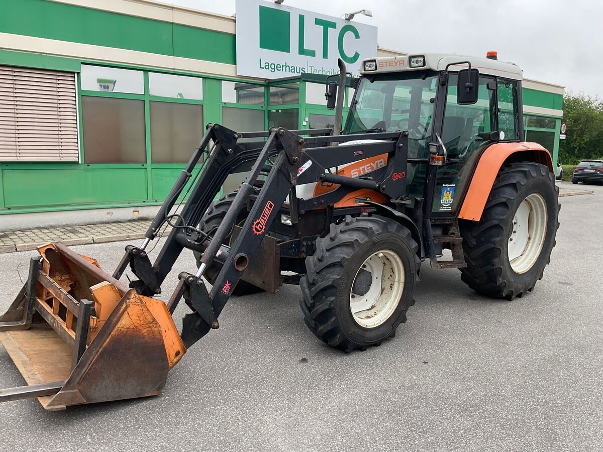 Steyr M 9083 tractor €19,916