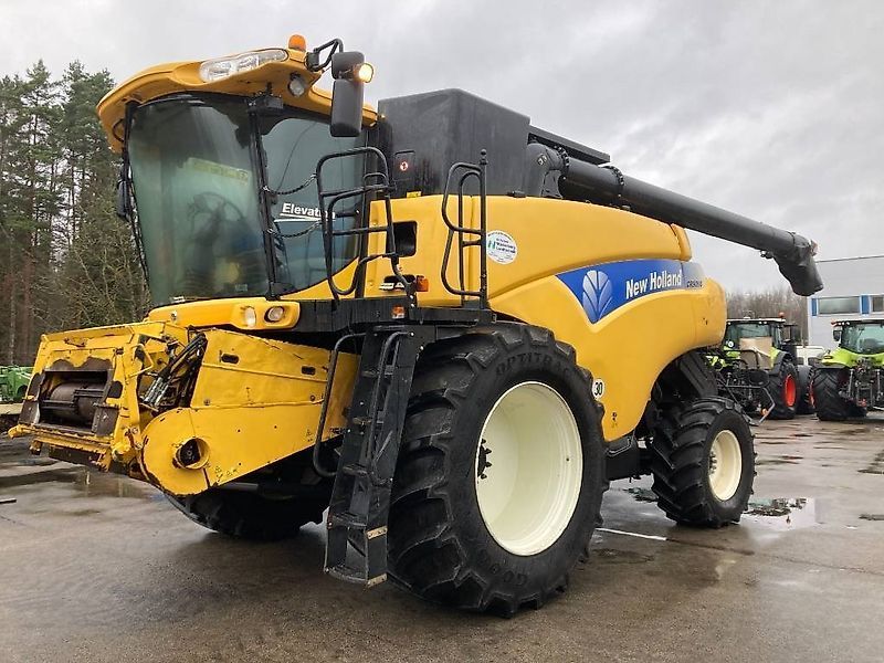 New Holland CR 9090 Elevation Žitni kombajn 95.000 €