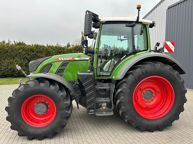 Fendt 724 Vario Profi Plus Tracteur 119 900 €