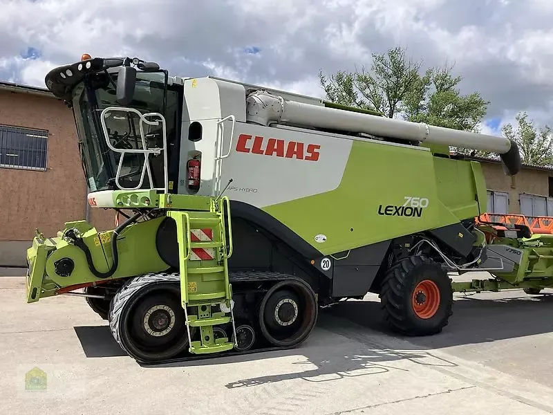 E-FARM: Claas Lexion 760 - Moissoneuse-batteuse - id AMJFIPU - 110 000 € - Année: 2011 - Lecture du nombre d'heure: 2 539,Puissance du moteur (chevaux): 530,Allemagne