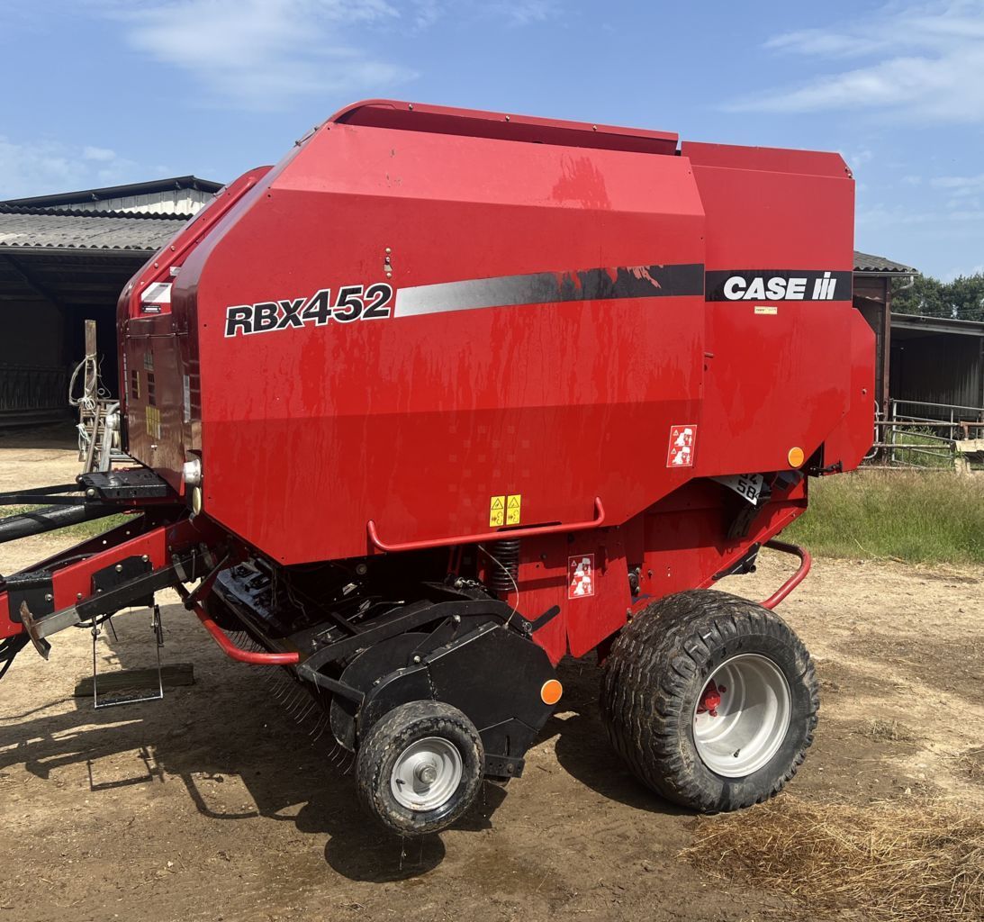 Case IH rbx 452 Presă de balotat 7.000 EUR