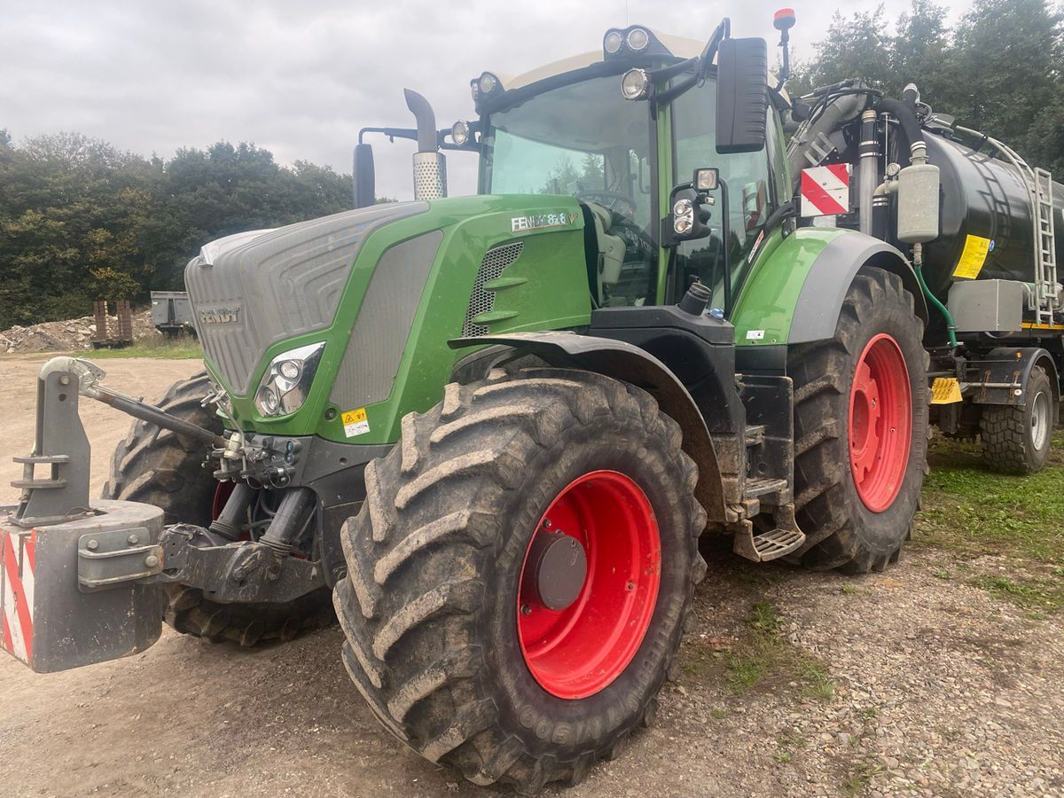 Fendt 828 Vario Profi Plus Tractor €116,000