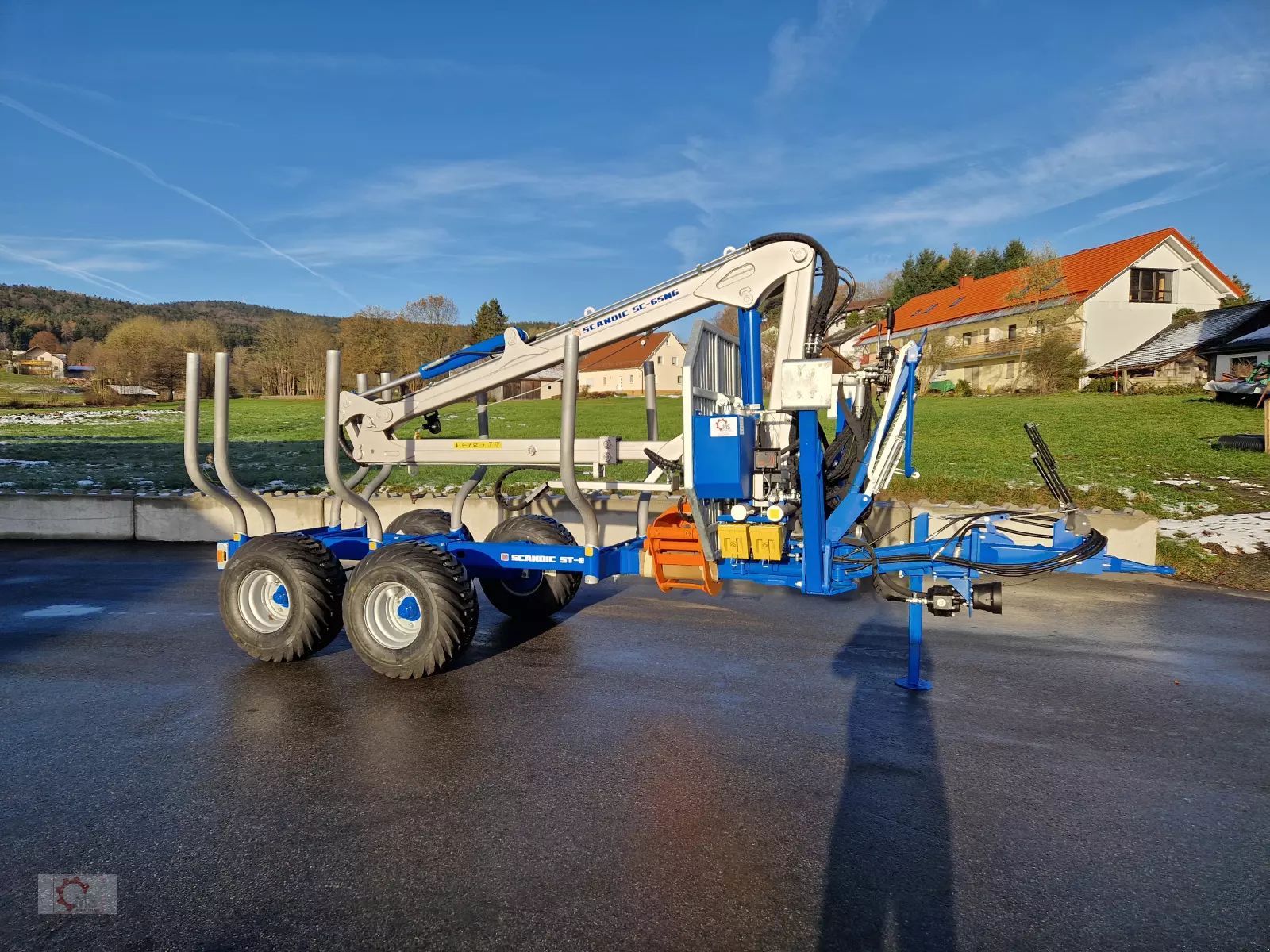 E-FARM: Scandic st-8 7,1m kran 600kg hubkraft aufl-hydr.bremse - Remorque forestière - id RDDSRFM - Année: 2025 - Allemagne