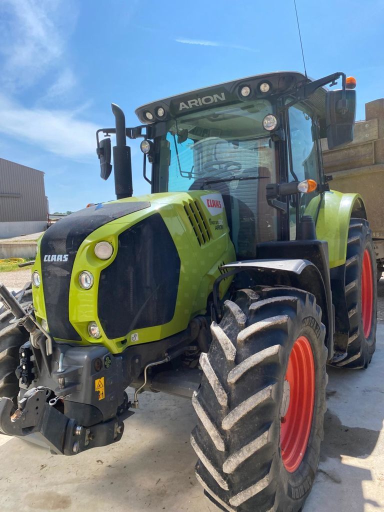 E-FARM: Claas Arion 510 CIS - Traktor - id 2H6IBHU - 77.000 € - Baujahr: 2021 - Abgelesene Motorstunden: 1.800,Frankreich