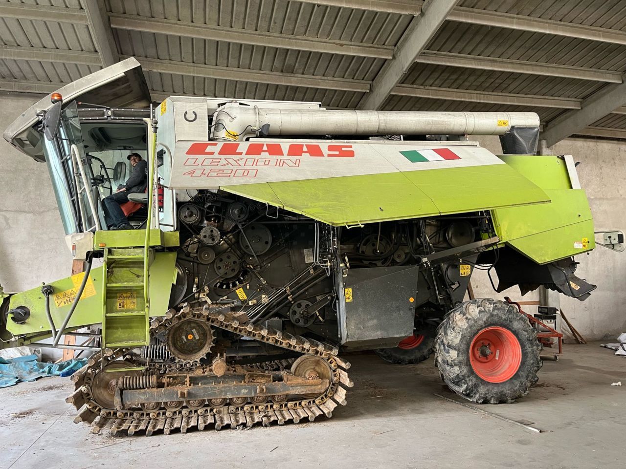 E-FARM: Claas Lexion 420 - Cosechadora - id HIXB3X6 - Año: 1998 - Horas: 4996,Italia