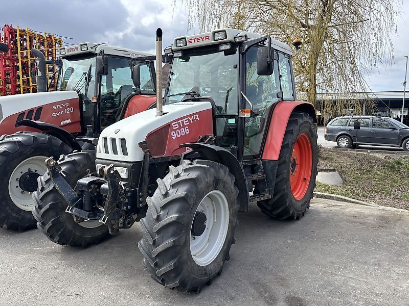 E-FARM: Steyr M9086 - Trattore - id HFSR3TH - 29.115 € - Anno di costruzione: 1997 - Ore: 7.100,Potenza del motore: 86,Austria