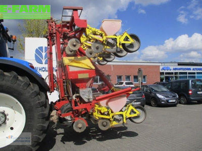 E-FARM: Kleine accord multicorn 8-reihig - Precision drill - id QIKNHR6 - €10,840 - Year of construction: 2006