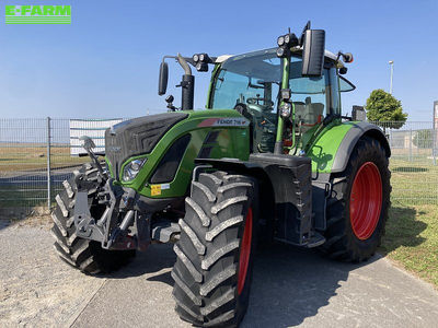 E-FARM: Fendt 718 Vario ProfiPlus - Τρακτέρ - id WSUZTLN - 125.000 € - Χρονία: 2020 - Μετρητής ωρών: 4.070,Ισχύς κινητήρα: 180,Γερμανία