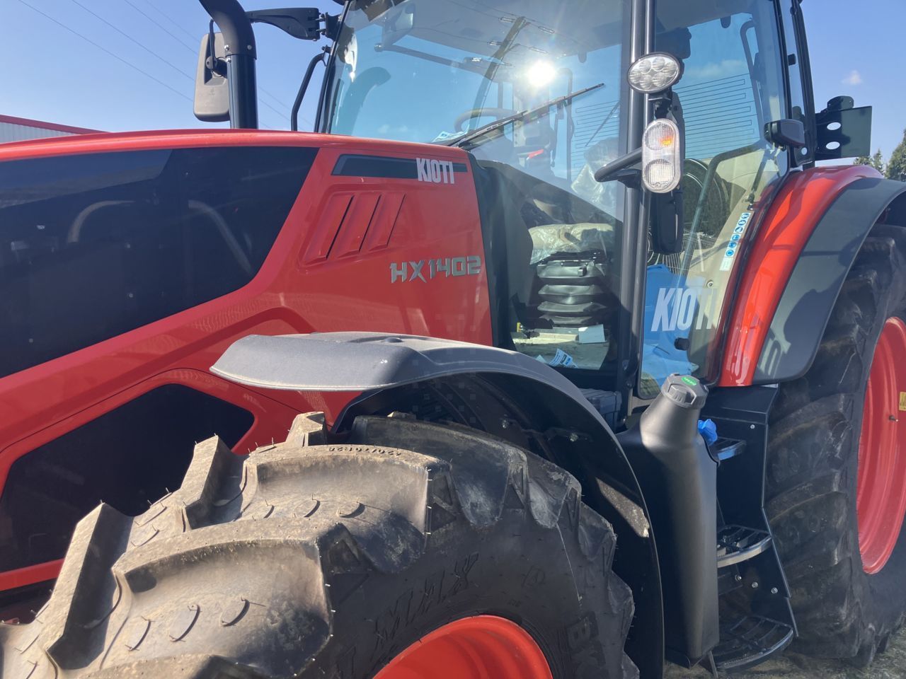 Kioti hx 1402 Traktor 92 000 EUR