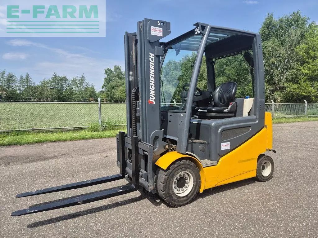 JUNGHEINRICH efg 430k Carrello elevatore 14.500 €
