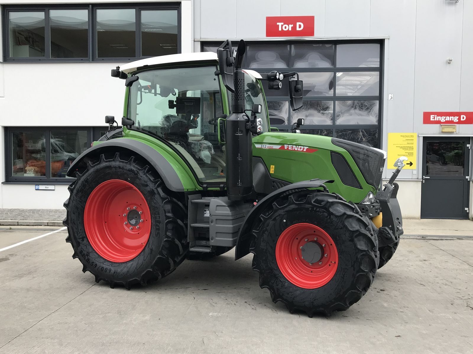 E-FARM: Fendt 312 Vario Profi - Tractor - id RBNJXM9 - Potencia del motor: 123 - Austria
