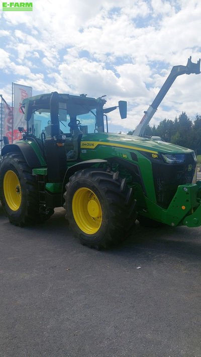 E-FARM: John Deere 8R 310 - Tractor - id 2MWPZRB - €279,000 - Year of construction: 2023 - Engine hours: 1,Engine power (HP): 344,Slovenia