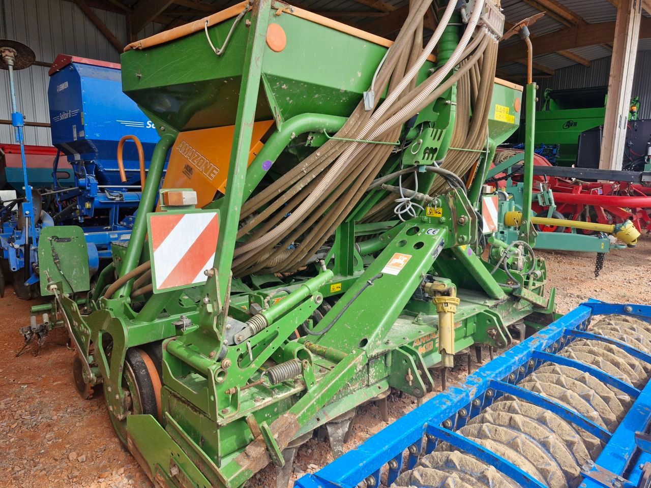 E-FARM: Amazone ADP 303 - Kombi-såmaskine - id SFITIRI - 15.000 € - Produktionsår: 2007 - Frankrig