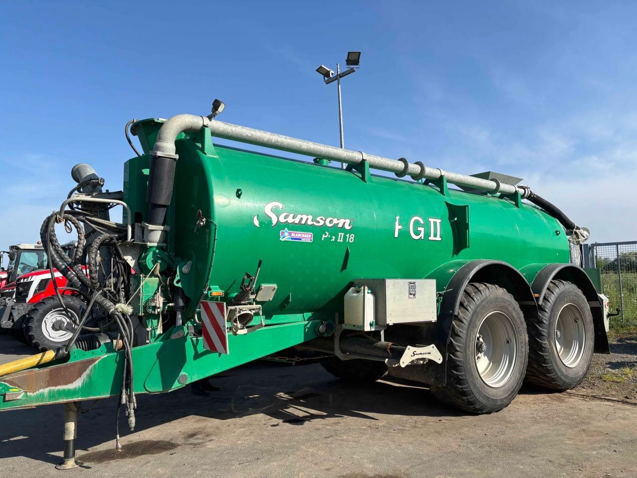 Samson pg ii 18 Self propelled liquid manure spreader €95,000