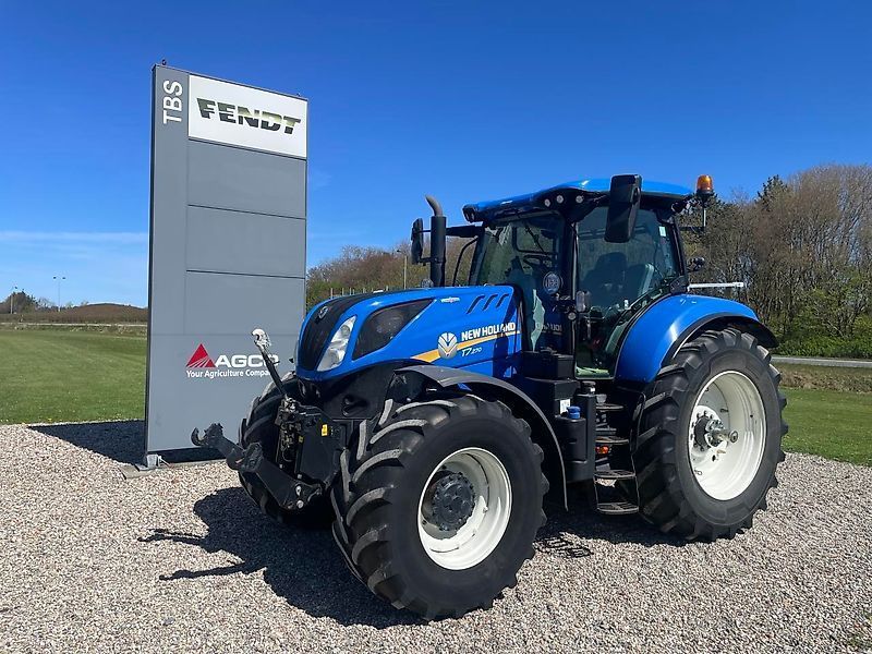 New Holland T7.270 AC Tractor €86,335