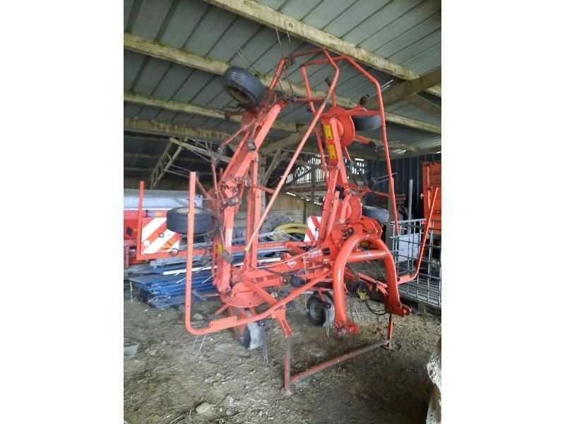 E-FARM: Kuhn GF 6502 - Faneuse - id LVRYRMD - 5 000 € - Année: 2014 - France