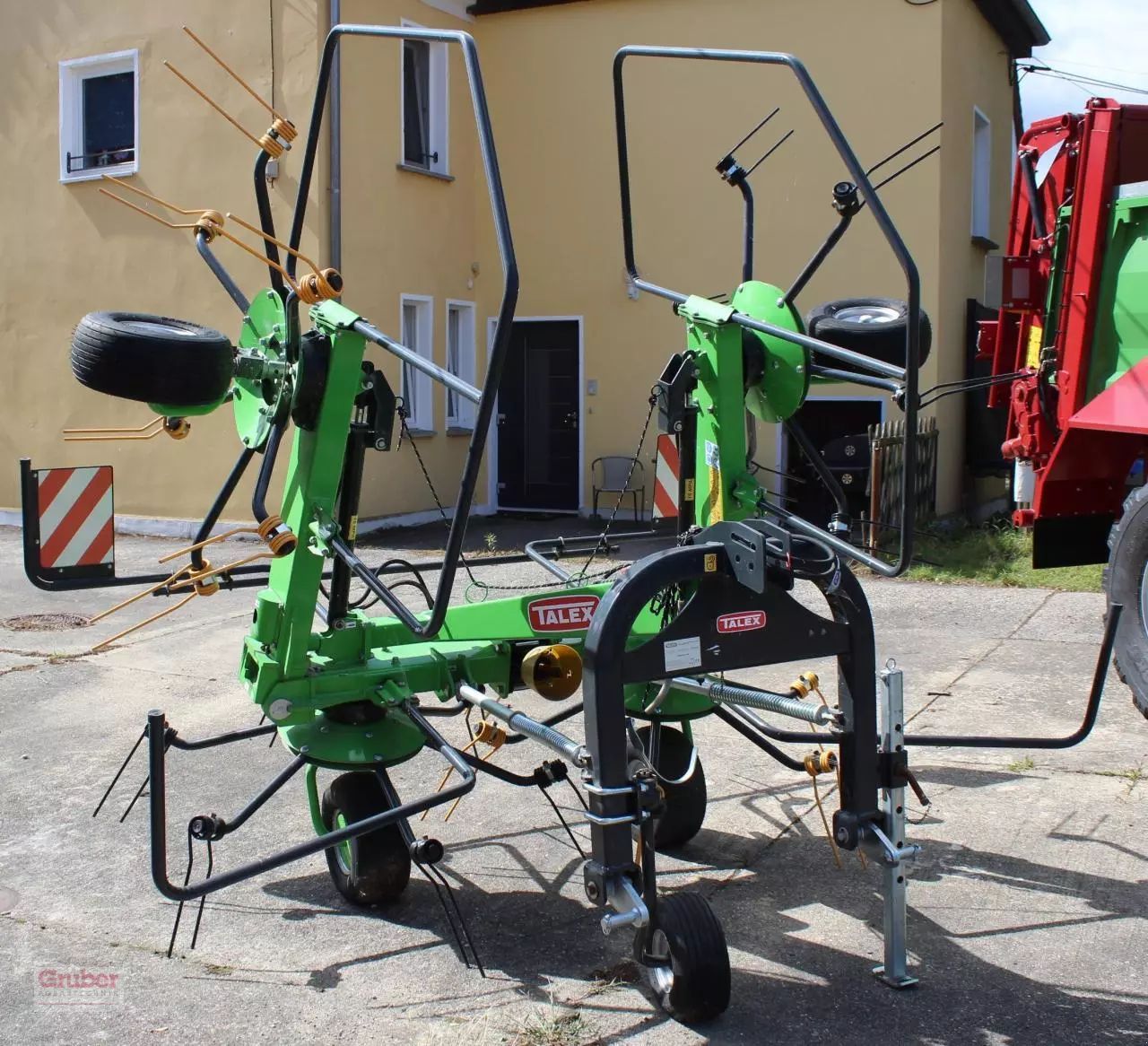 E-FARM: Talex tornado 550 - Tedder - id 3IAMI9X - €5,500 - Year of construction: 2021 - Germany