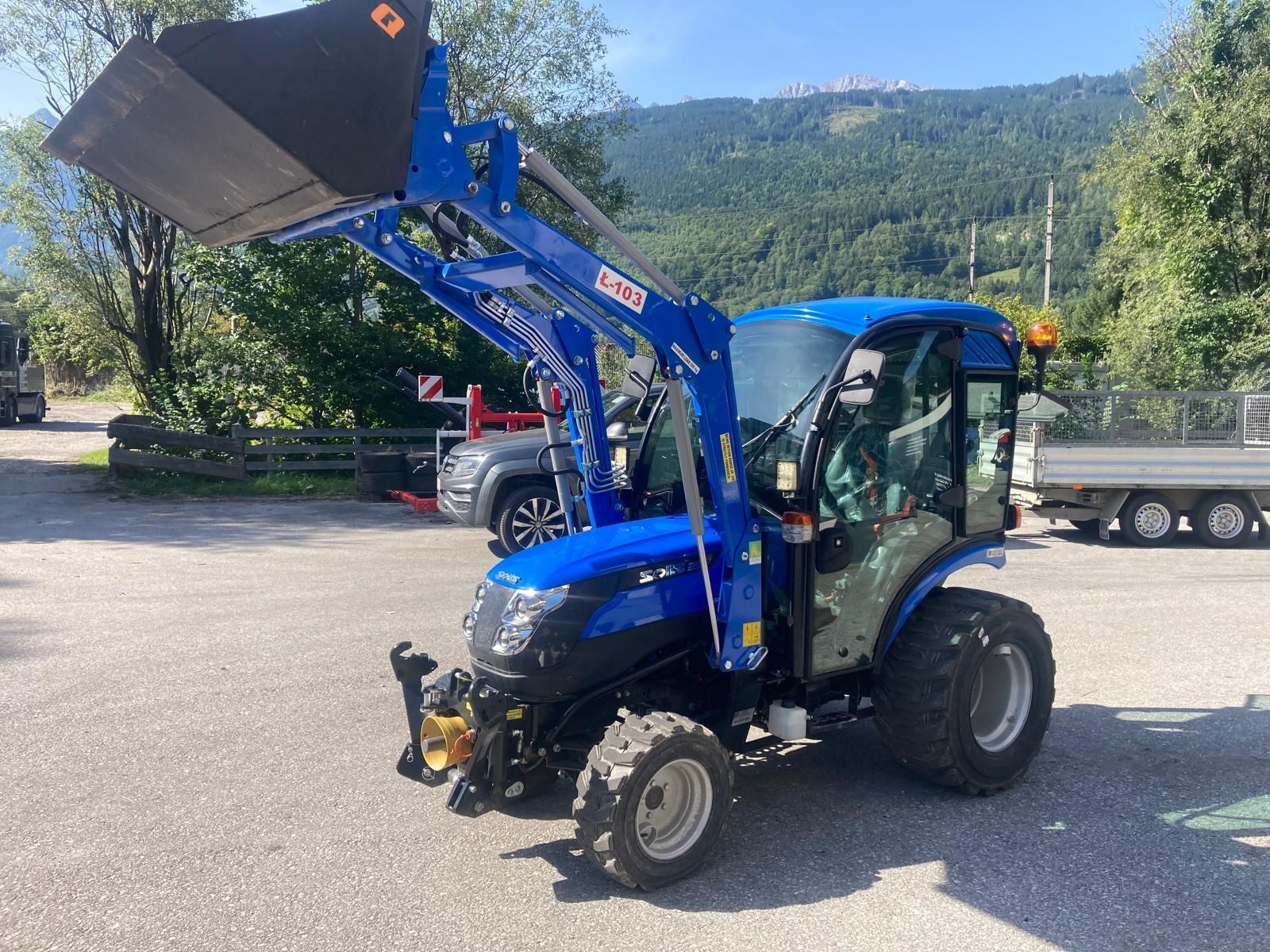 E-FARM: Solis 26 hst + fl - Traktor - id HZHMF3F - 20.796 € - Produktionsår: 2024 - Motortimer: 460,Motoreffekt (HP): 26,Østrig