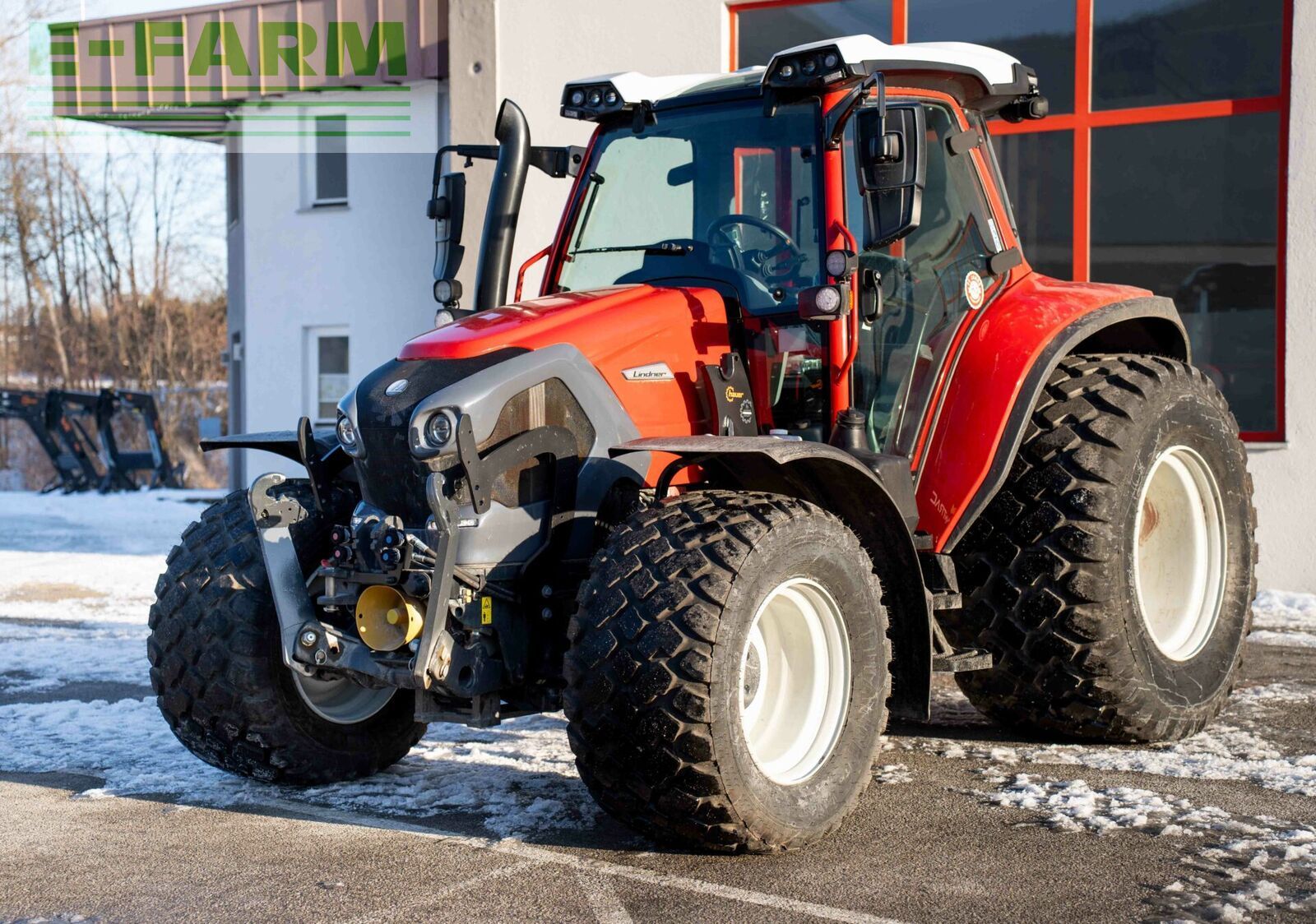 Lindner Lintrac 130 Traktor 144.792 €