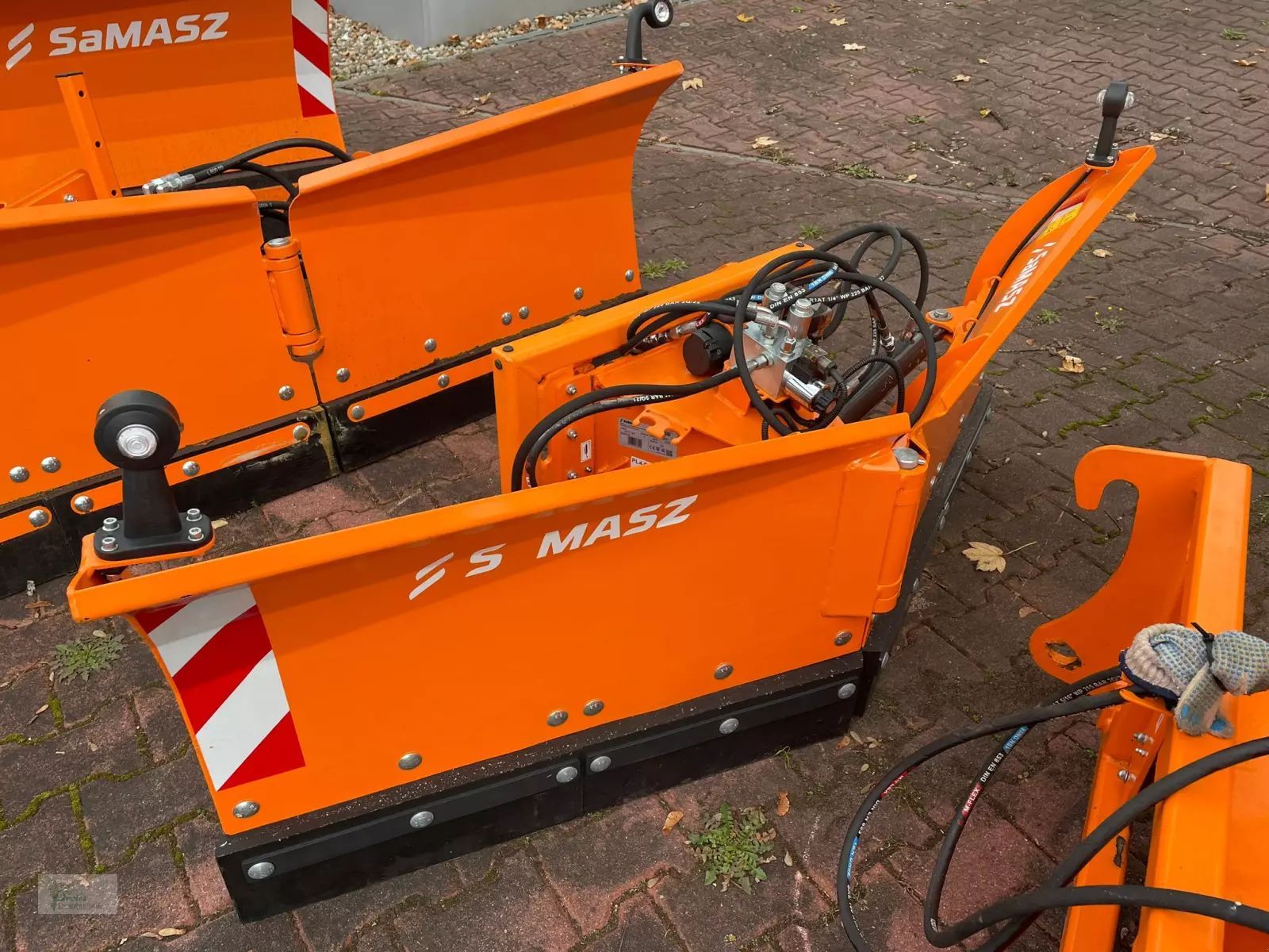 SaMASZ city 180 Municipal equipment