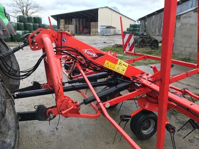 Kuhn GF 8702 Høvender 7.200 €