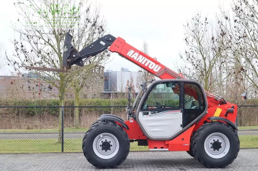 Manitou mt 732 forks low hours like new! Telehandler €39,500