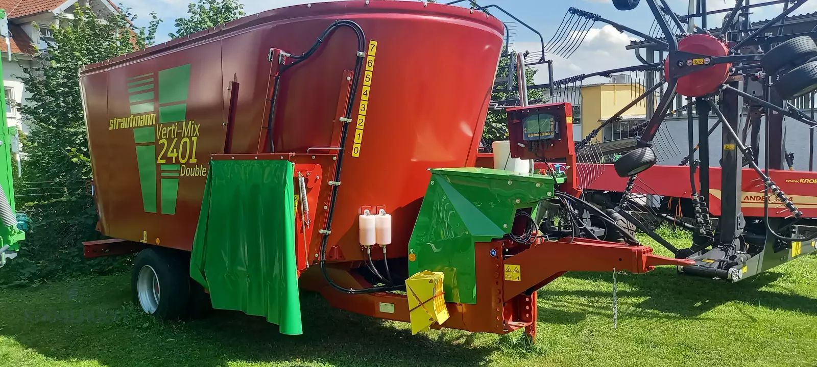 E-FARM: Strautmann Verti-Mix 2401 - Foderblander - id R7VKWI2 - 47.647 € - Produktionsår: 2023 - Tyskland