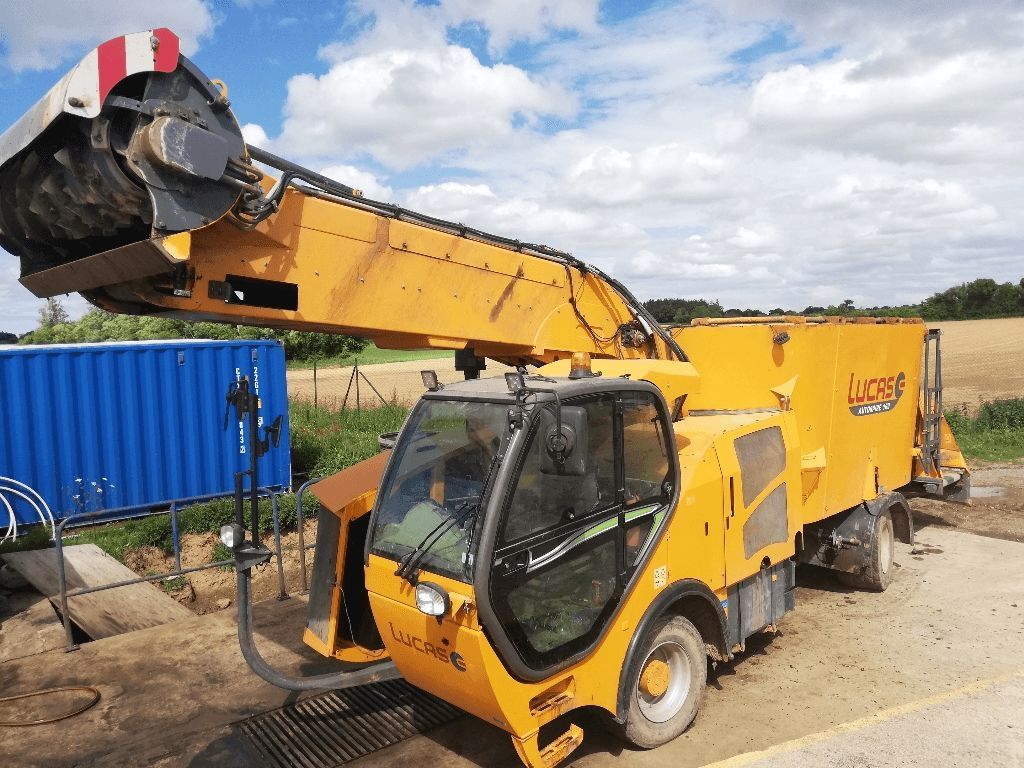 E-FARM: Lucas autospire 160 - Кормосмеситель - id FVML6JD - 60 000 € - Год выпуска: 2017 - Франция