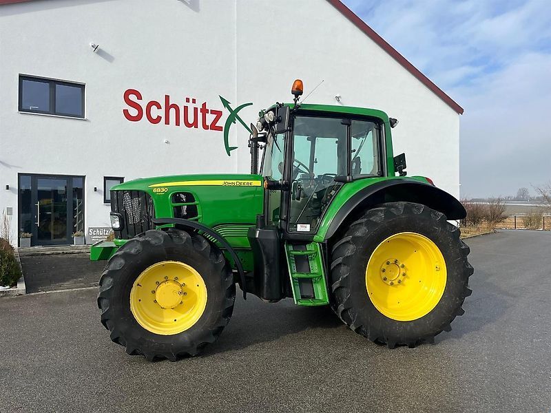 John Deere 6830 Premium Traktor 44 900 €